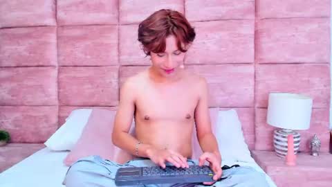 Snapshot of corygreenn chatting on 28, 6, 2026 CoryGreen online show from 28, 6, 2026