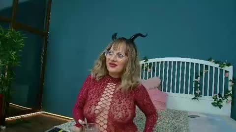 Snapshot of cougarmilf_ chatting on 14, 6, 2026 cougarmilf_ online show from 14, 6, 2026