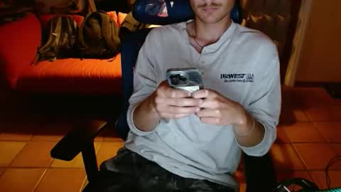 Snapshot of couldbesleeping chatting on 17, 10, 2025 couldbe online show from 17, 10, 2025