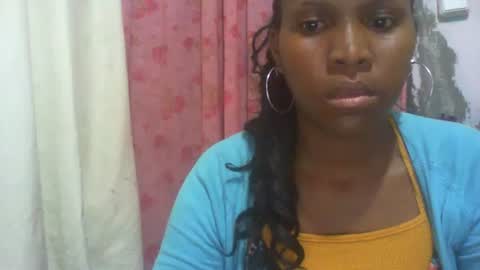 couleur_vanille online show from 1, 2, 2025