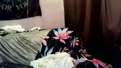 Alaskawildcouple online show from 5, 2, 2025