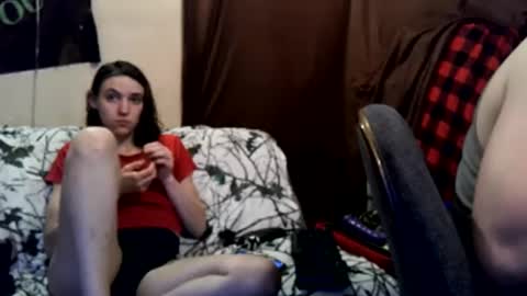 Alaskawildcouple online show from 9, 3, 2025