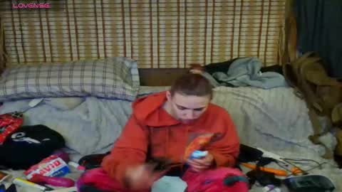 Alaskawildcouple online show from 10, 10, 2025