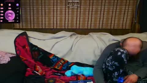 Alaskawildcouple online show from 28, 10, 2025