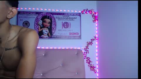 Snapshot of couple_no_limits22 chatting on 13, 9, 2025 couple_no_limits22 online show from 13, 9, 2025