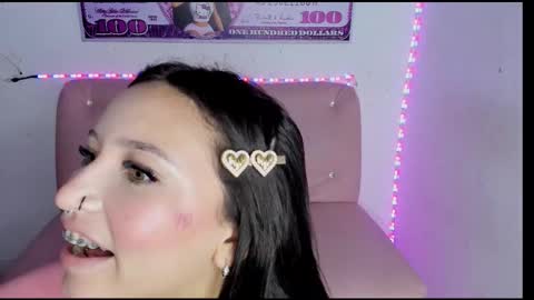 Snapshot of couple_no_limits22 chatting on 27, 10, 2025 couple_no_limits22 online show from 27, 10, 2025