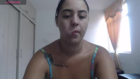  ALEJANDRO Y EMILY  online show from 16, 11, 2025