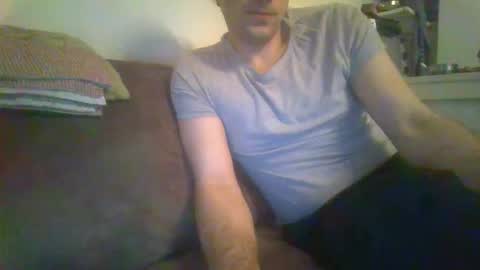 Snapshot of couplegame1901 chatting on 3, 12, 2025 couplegame1901 online show from 3, 12, 2025