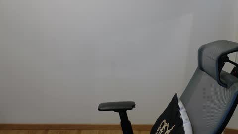 Snapshot of crazyangel8 chatting on 11, 1, 2025 crazyangel8 online show from 11, 1, 2025