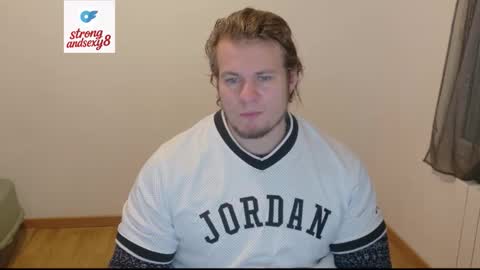 Snapshot of crazyangel8 chatting on 12, 1, 2026 crazyangel8 online show from 12, 1, 2026