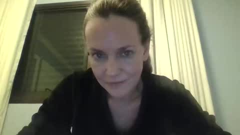 Anny online show from 1, 10, 2025