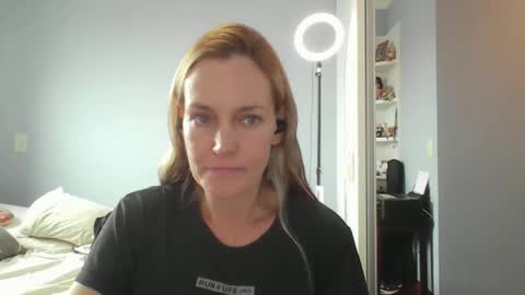 Anny online show from 7, 4, 2026