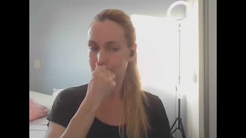 Anny online show from 15, 4, 2026