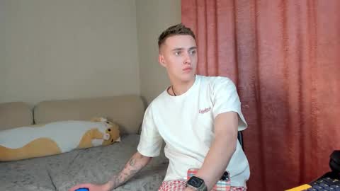 Snapshot of crazybottom99 chatting on 1, 11, 2025 Alex online show from 1, 11, 2025