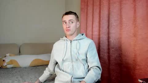 Snapshot of crazybottom99 chatting on 6, 11, 2025 Alex online show from 6, 11, 2025