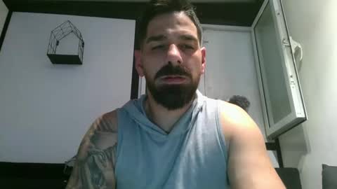 Snapshot of crazycouple1011 chatting on 1, 2, 2025 funcouple online show from 1, 2, 2025