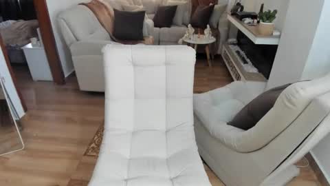 LAURA online show from 25, 2, 2026