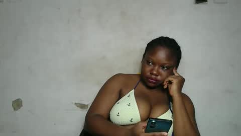 Snapshot of crazyslut17 chatting on 11, 9, 2025 crazyslut17 online show from 11, 9, 2025