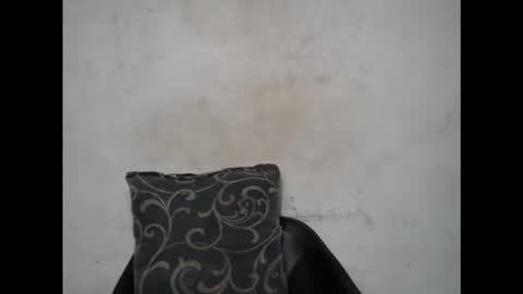 Snapshot of crazyslut17 chatting on 24, 9, 2025 crazyslut17 online show from 24, 9, 2025