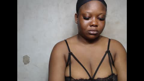 Snapshot of crazyslut17 chatting on 7, 10, 2025 crazyslut17 online show from 7, 10, 2025