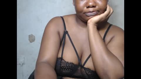 Snapshot of crazyslut17 chatting on 10, 10, 2025 crazyslut17 online show from 10, 10, 2025