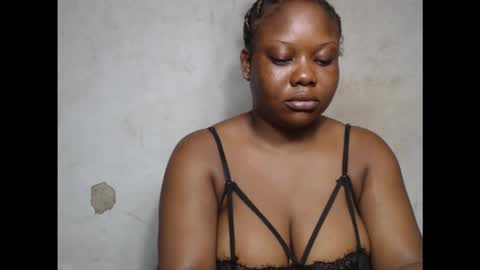 Snapshot of crazyslut17 chatting on 11, 10, 2025 crazyslut17 online show from 11, 10, 2025