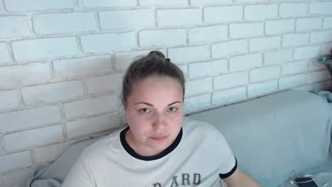 Crazyy Girl  online show from 2, 11, 2025