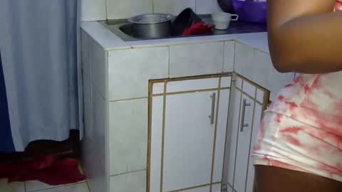 creamie8 online show from 12, 1, 2025