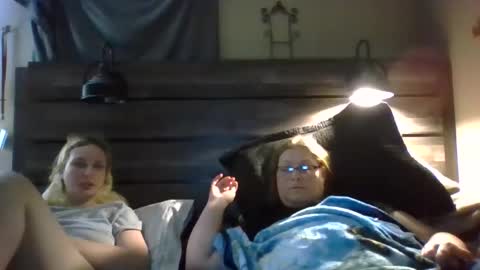 Snapshot of creamymadona chatting on 6, 2, 2026 Heather online show from 6, 2, 2026