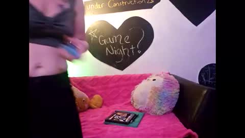 Snapshot of creamymilf11 chatting on 18, 10, 2025 creamymilf11 online show from 18, 10, 2025