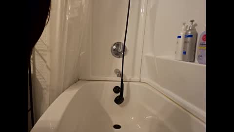 Snapshot of creamymilf11 chatting on 22, 10, 2025 creamymilf11 online show from 22, 10, 2025