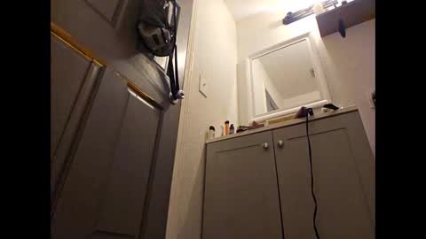 Snapshot of creamymilf11 chatting on 26, 10, 2025 creamymilf11 online show from 26, 10, 2025