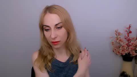 Snapshot of create_your_own_sun chatting on 4, 6, 2026 Lera online show from 4, 6, 2026