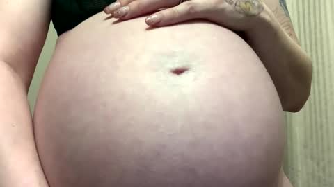 Breed me daddy  online show from 10, 2, 2026