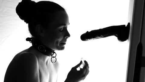 Creature Marie online show from 28, 11, 2025