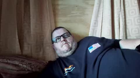 Snapshot of creeeping_death chatting on 17, 5, 2026 The hopeless romantic online show from 17, 5, 2026
