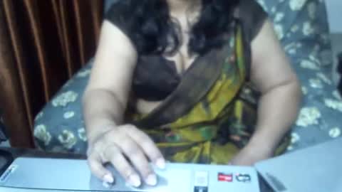 Snapshot of crezybhabihot chatting on 11, 1, 2025 Sonika69 online show from 11, 1, 2025
