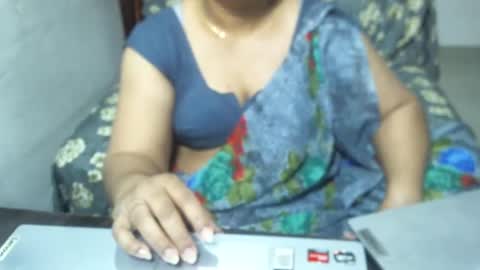 Snapshot of crezybhabihot chatting on 13, 1, 2025 Sonika69 online show from 13, 1, 2025