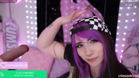 Crimson Kitten online show from 4, 10, 2025