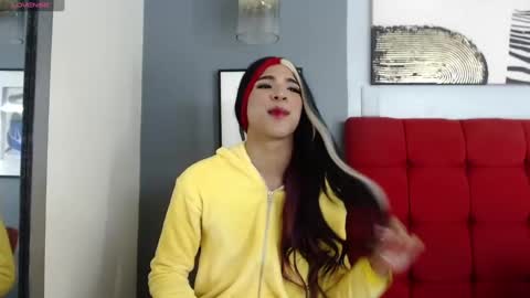 Snapshot of crisevanz18 chatting on 19, 1, 2025 Cris Evanz online show from 19, 1, 2025