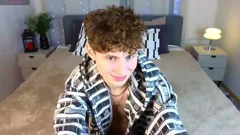 Snapshot of crisp1n chatting on 18, 2, 2026 Chris online show from 18, 2, 2026