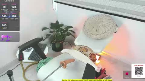  Criss Evans  online show from 10, 4, 2026