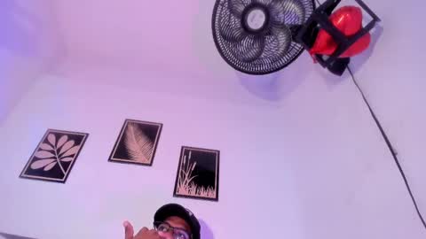 criss_zuri online show from 21, 5, 2026