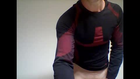 Snapshot of crissstrokesxxx chatting on 29, 9, 2025 Criss online show from 29, 9, 2025