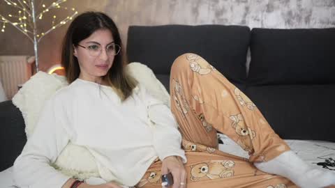 crissy_love online show from 28, 1, 2025