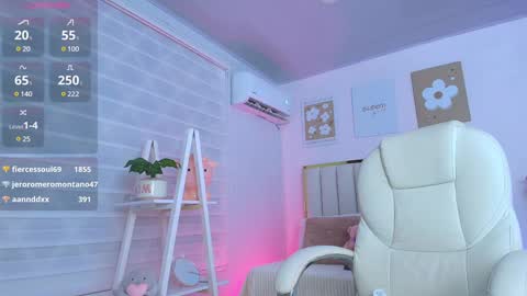 Cristal  online show from 25, 1, 2025