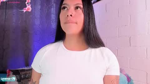 Snapshot of cristal_dark_ chatting on 19, 12, 2025 Cris online show from 19, 12, 2025