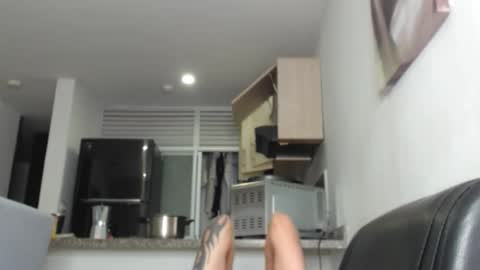 cristal beautiful online show from 7, 2, 2026