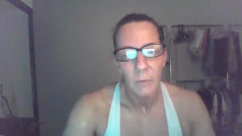 Snapshot of cristalmills069 chatting on 3, 5, 2026 Quartz online show from 3, 5, 2026