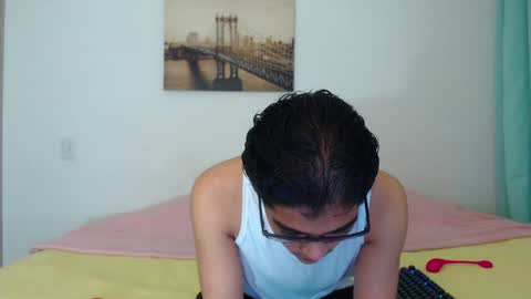 Snapshot of cristian_suarezz chatting on 3, 12, 2024 online show from 3, 12, 2024